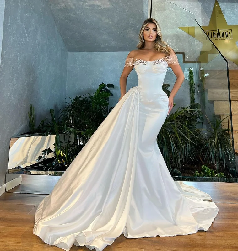 Long sleeve wedding dressesPearl Satin Wedding Dress with Detachable Train Wedding Gown Set