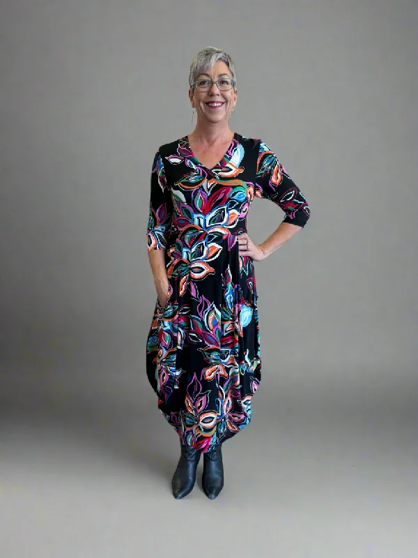 Petite floral dressesBittermoon - Carly Dress - Night Fusion Pattern 3/4 Sleeve - Black/Multi Petite floral dresses