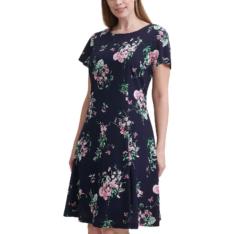 Stretchy floral dressesJessica Howard Womens Plus Floral Short Sleeves Fit & Flare Dress Stretchy floral dresses