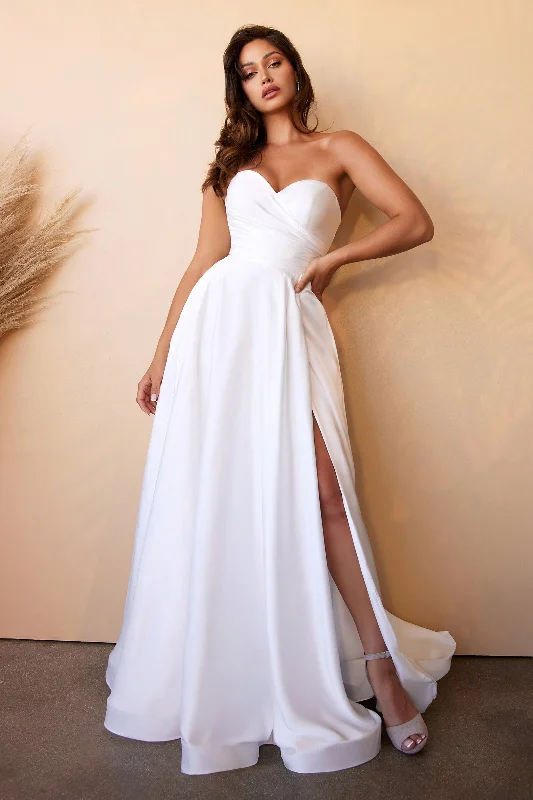 Formal unclassified dresses**Captivating Bridal Masterpiece: Cinderella Divine's Strapless Ballgown** Formal unclassified dresses