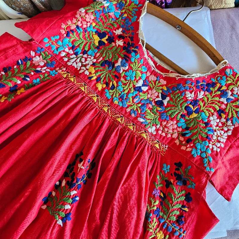 Trendy new unclassified dressesMexican Embroidered Dress 10-12 Trendy new unclassified dresses